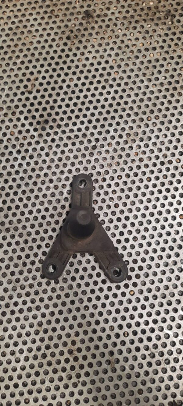 GNIAZDO LEWARKA 7H0129673