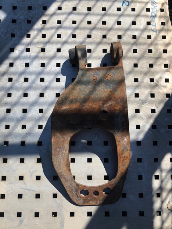 ŁAPA PODUSZKA SILNIKA MASTER II 8200190556A