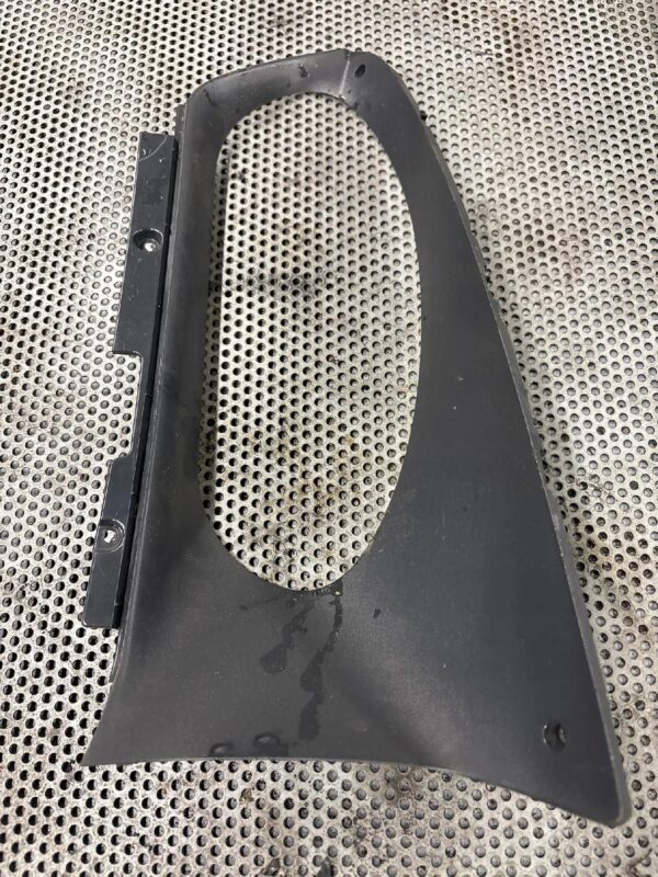 RAMKA LICZNIKA PRZÓD IVECO DAILY 06- 3802538