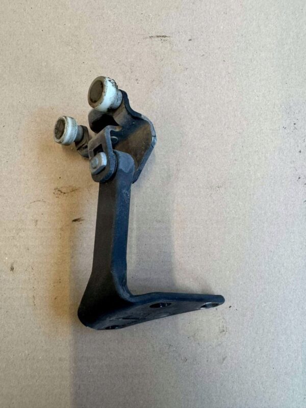 ROLKA GÓRNA DRZWI PRZESUWNYCH PRAWYCH VW CRAFTER MERCEDES SPRINTER 906