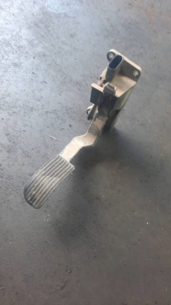 7306fb84a79c3f129b6fba7762afe59d