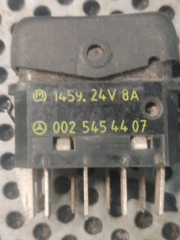 f1e13502421c2dad4a6bb3861c4150c3