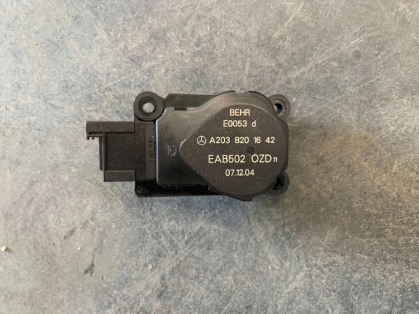 c806b838df41323d86bb2439bef98ec0