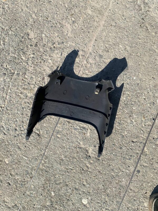 OBUDOWA KOLUMNY KIEROWNICZEJ TRAFIC II VIVARO 8200139432 8200139434