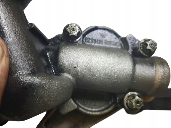 POMPA OLEJU MERCEDES W210 2.2 R6041810520