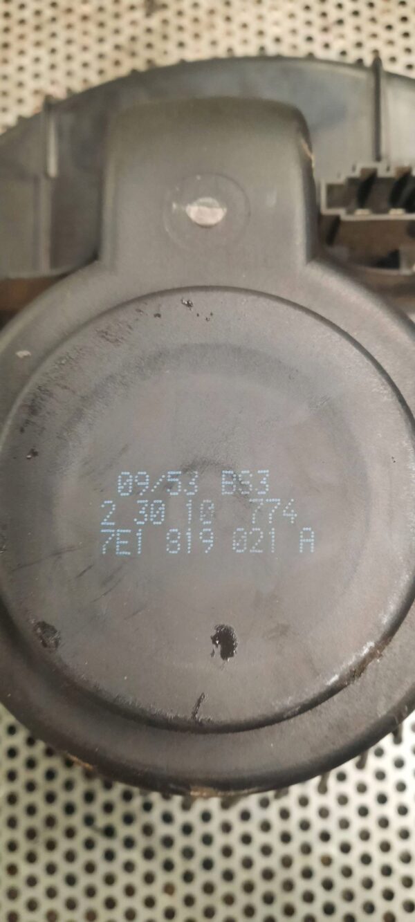 WENTYLATOR NAWIEWU 7E1819021A VOLKSWAGEN T5