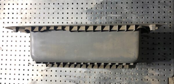 STOPIEŃ PRÓG PRAWY PRZÓD SPRINTER DOKA A9066860310