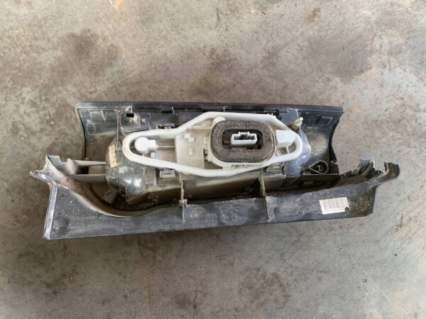 103f68aec2d935a8cffbe4680e9e5684