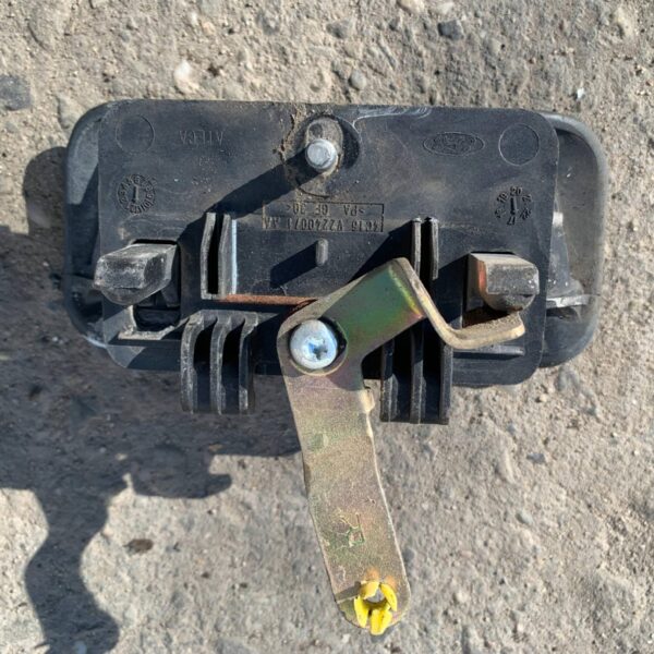 KLAMKA ZEWNĘTRZNA DRZWI PRZEDNICH PRAWA 4C16V22400 FORD TRANSIT MK7