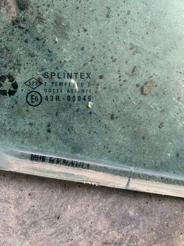 0055e8a9f77681954fc52153637cd220