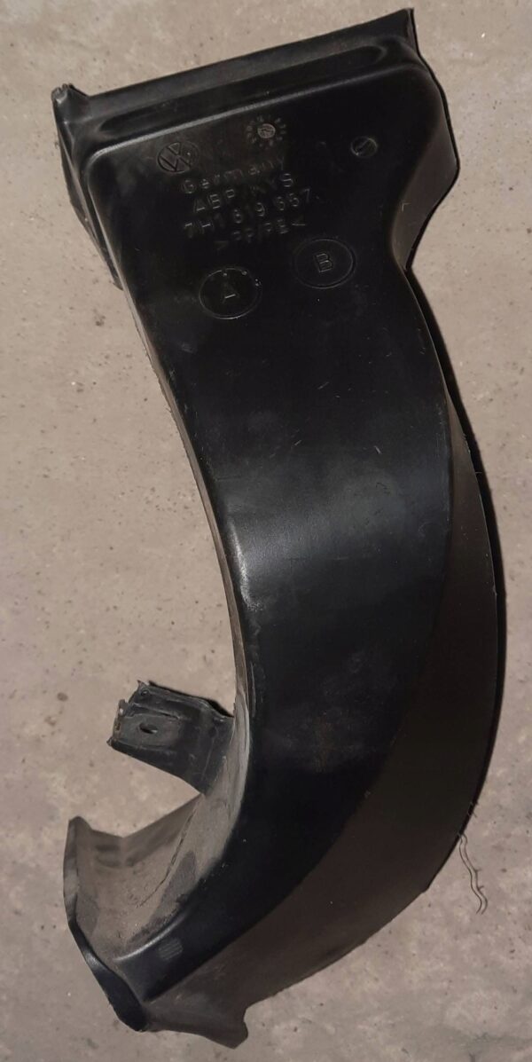 PRZEWÓD POWIETRZA VW T5 7H1819657