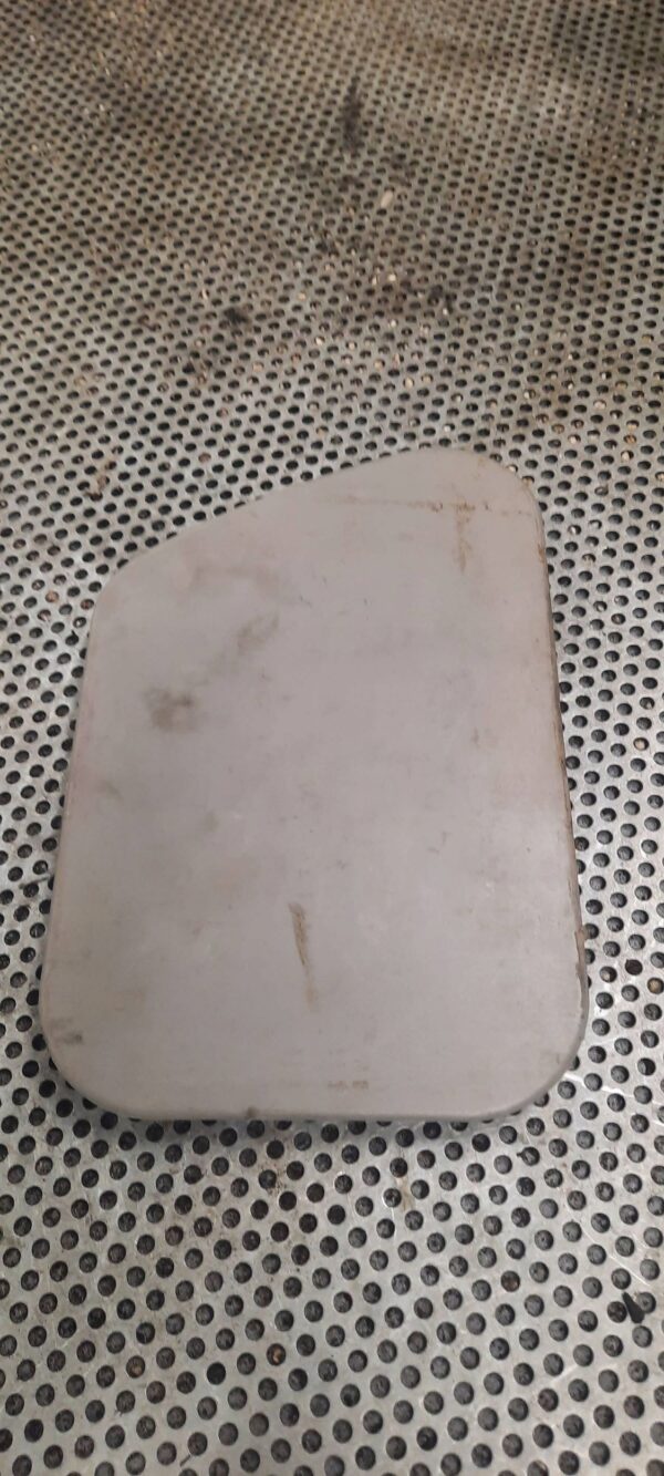 ZAŚLEPKA TAPICERKI VW T5 7H3809921A