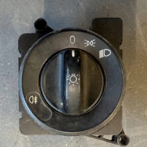 PRZEŁĄCZNIK ŚWIATEŁ 9065450104 VW CRAFTER 2.0TDI