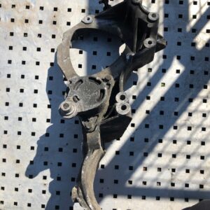 ŁAPA SILNIKA MASTER II MOVANO 8200457448