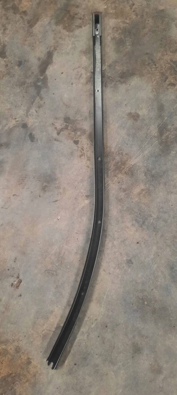 PROWADNICA DRZWI GÓRNA 7E0843860A VOLKSWAGEN T6