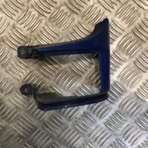 OSŁONA ZAWIASU PRAWA MERCEDES VITO A6396940625