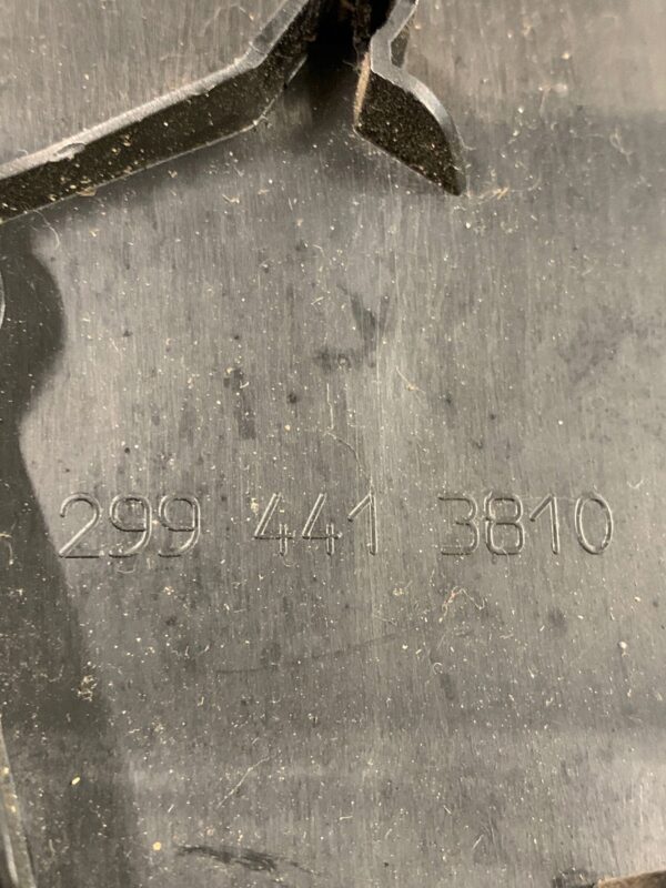 KRATKA ŚRODKOWA VW T5 2994413810