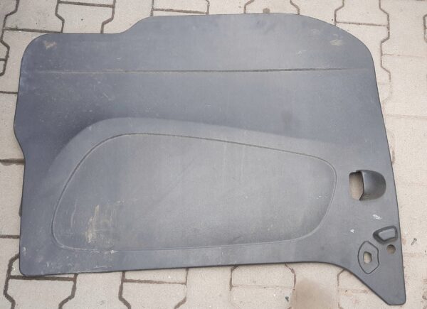 TAPICERKA BOCZEK DRZWI RENAULT TRAFIC III 829A06559R