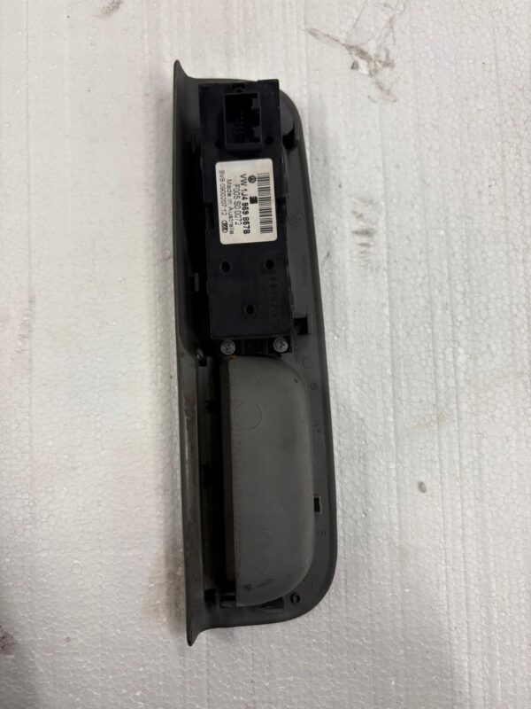 43add9487e8173210ed34fb923981994