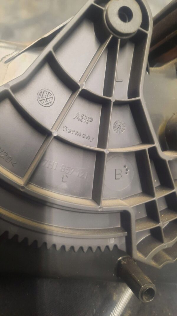 7e8bdf40ee521c1ca539369e616fdea2