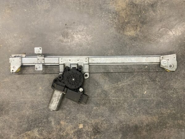 MECHANIZM SZYBY PRAWY DUCATO 06- 73001001