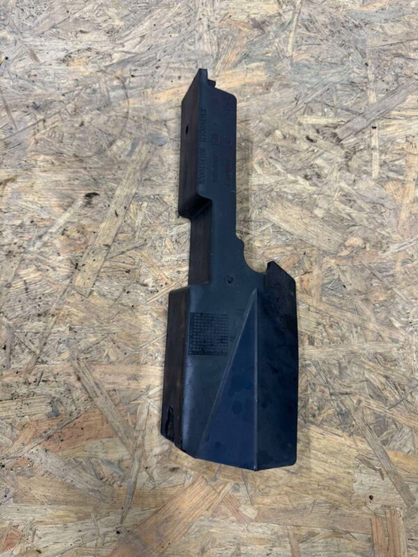 103fb487fbe041563a5e8b0a27777eeb