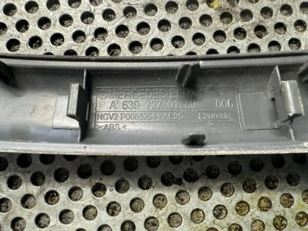 6af17426dadd5768b5b4bc2e8a7cdb03