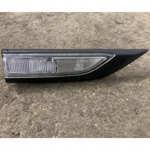 KIERUNKOWSKAZ BOCZNY BŁOTNIKA PRAWY 7E0949102 VOLKSWAGEN T6
