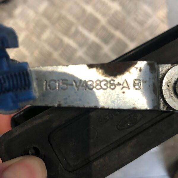 8c529ecc4e2d817034e8a4e5c39fc037