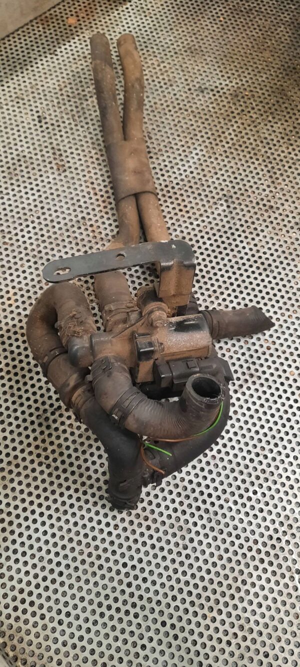 ELEKTROZAWÓR WODY VOLKSWAGEN T5