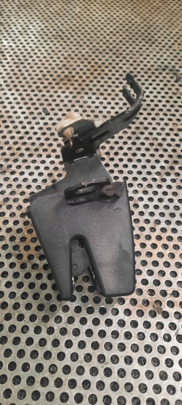 ZAMEK DRZWI TYŁ PRAWY GÓRNY VOLKSWAGEN T6