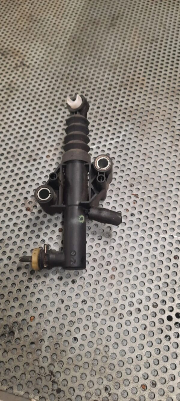 WYSPRZĘGLIK RENAULT TRAFIC