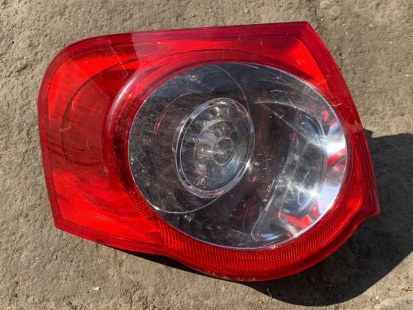 LEWA LAMPA TYLNA PASSAT B6 27459002