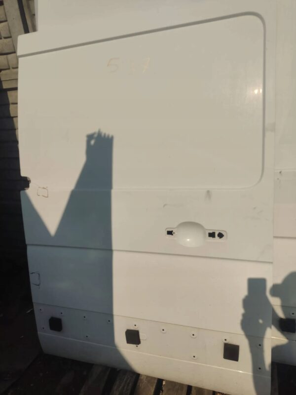 DRZWI BOCZNE PRAWE MASTER II 537