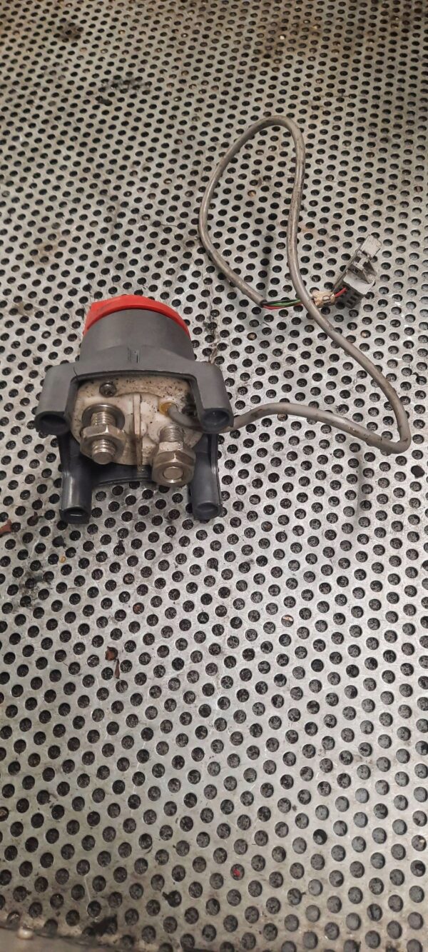 WYŁĄCZNIK GŁÓWNY PRĄDU MASTER MOVANO INTERSTAR 98-10