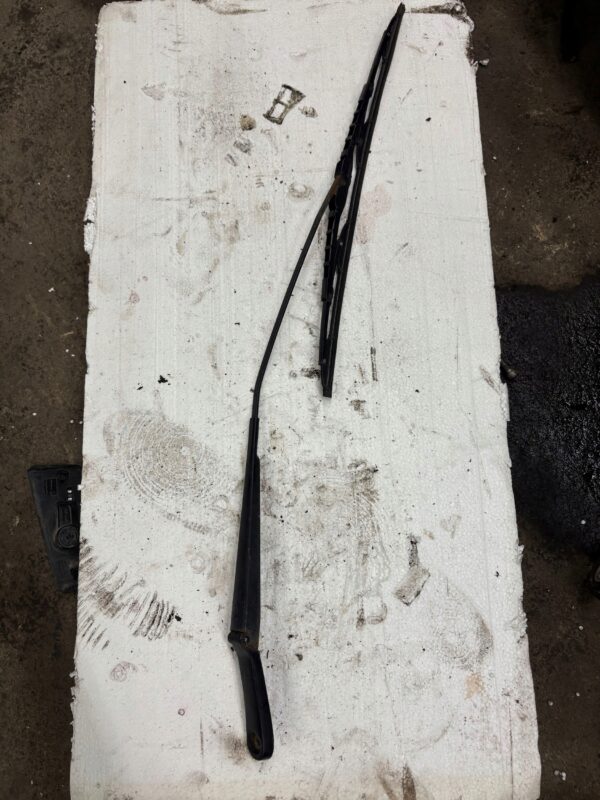 RAMIE WYCIERACZKI PRAWE VW T5 7H1955410