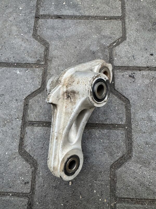 MOCOWANIE DRĄŻEK TRIUMPH TIGER 800 XCA 18-20 LIFT T2057306