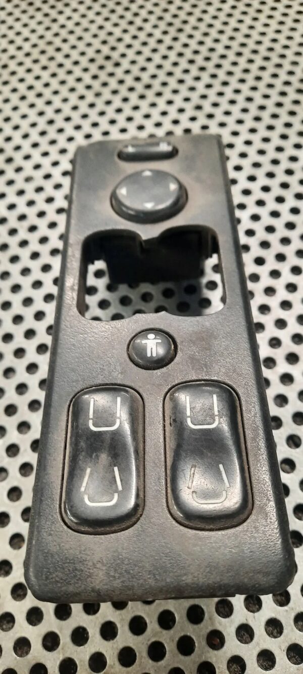 fddae6c6c0a7884d29687e6e4690775e.jpg PANEL PRZYCISKI SZYBY A0045459207