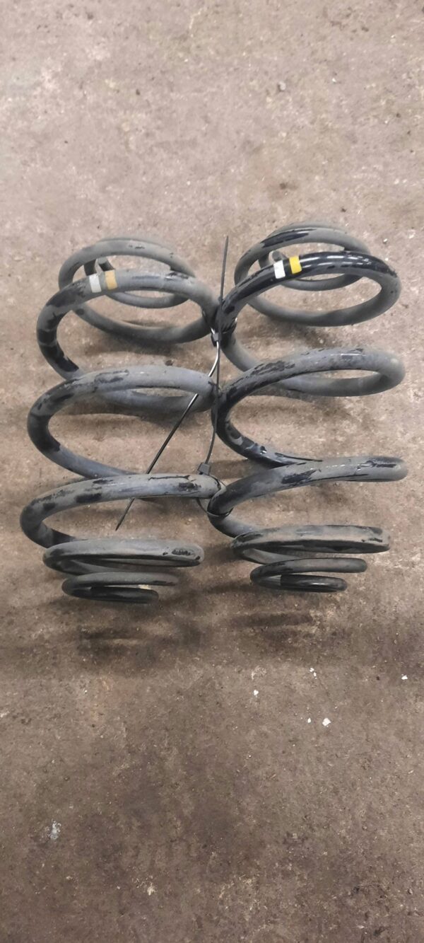 SPRĘŻYNA PRZEDNIA RENAULT TRAFIC