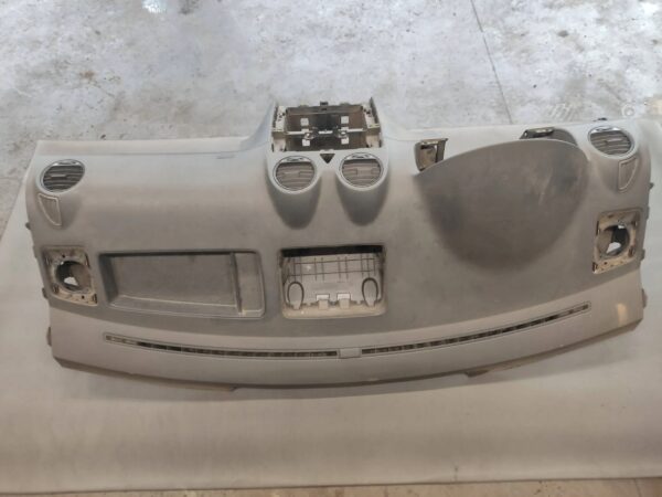 DESKA KONSOLA VOLKSWAGEN CADDY III