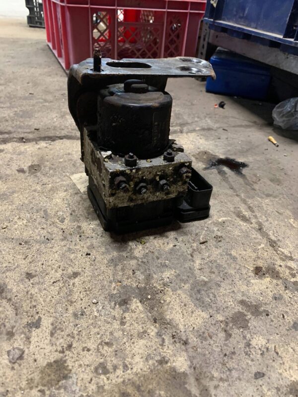 930065abb4f9703f03f16619bae252f4