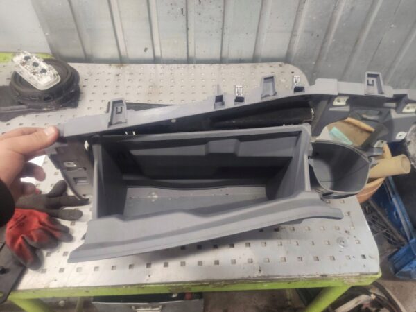 3ba385137af4235313d1e657e137596e