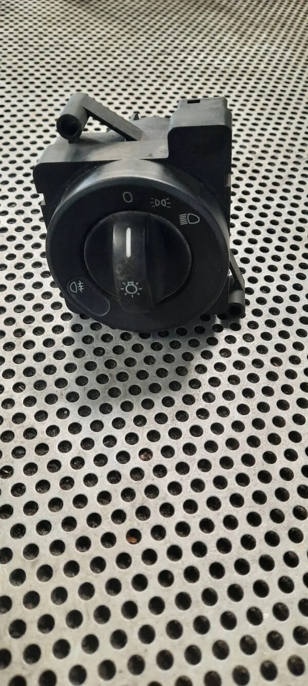 b4decea14eecb38a02a80c489080171f