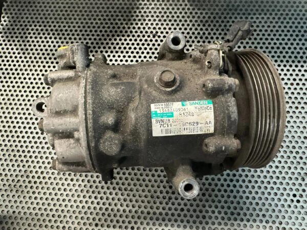 9a08cb0790bd8a809fde4d899433865d