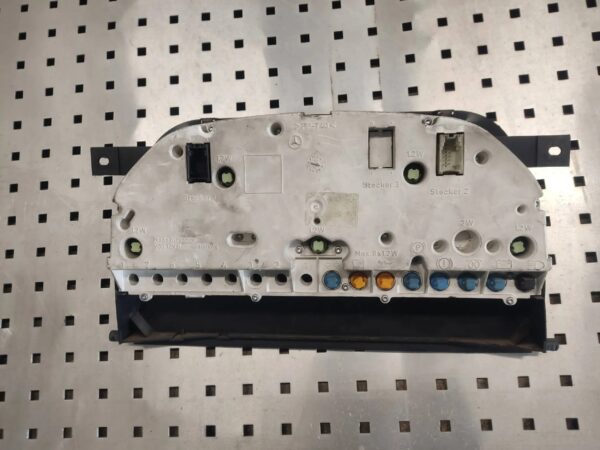 5e5fc69a1f287de6e61e8b826af8f384