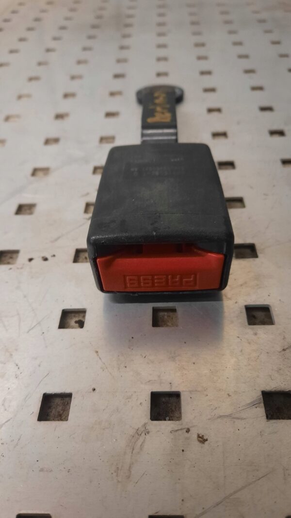 b2429a3bda5ba22fafecc2a48e141b9d