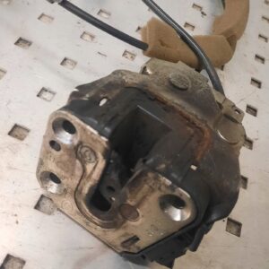 09a439b72a221160a8aadee9ff545526