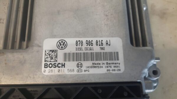 697a546eafba8fbd2bd0a9428d1bcc36