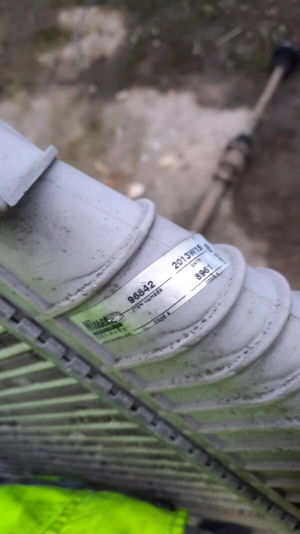 cf5c57ec8caf94cee7704028ff2a3426