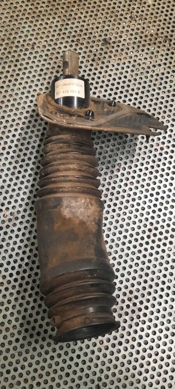 668bf0ef59086b011effd2804bf054f0